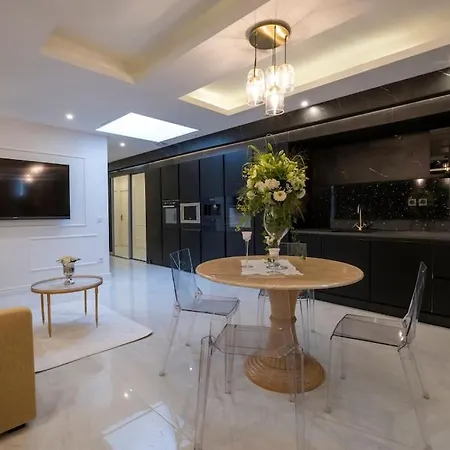 Magnifique Apt 3P - Parking Inclus - Bonnefoy شقة *